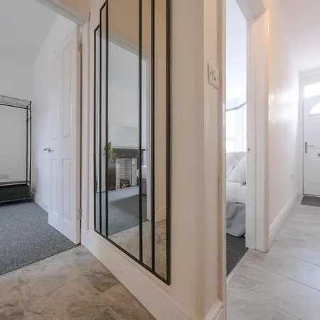 Five Bedroom House In Douglas Road *