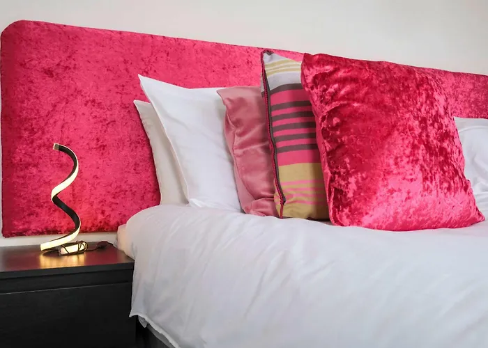 Hébergement de vacances Five Bedroom House In Douglas Road *