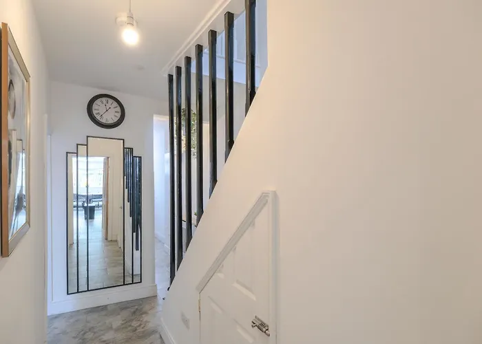 Five Bedroom House In Douglas Road