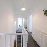 Five Bedroom House In Douglas Road * Bristol