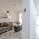 Five Bedroom House In Douglas Road Bristol