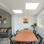 Five Bedroom House In Douglas Road Bristol