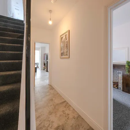 Five Bedroom House In Douglas Road