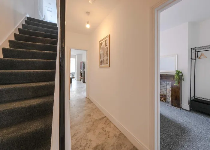 Five Bedroom House In Douglas Road