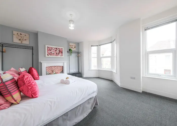 Feriehus Five Bedroom House In Douglas Road *