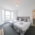 Дом отдыха Five Bedroom House In Douglas Road Бристоль
